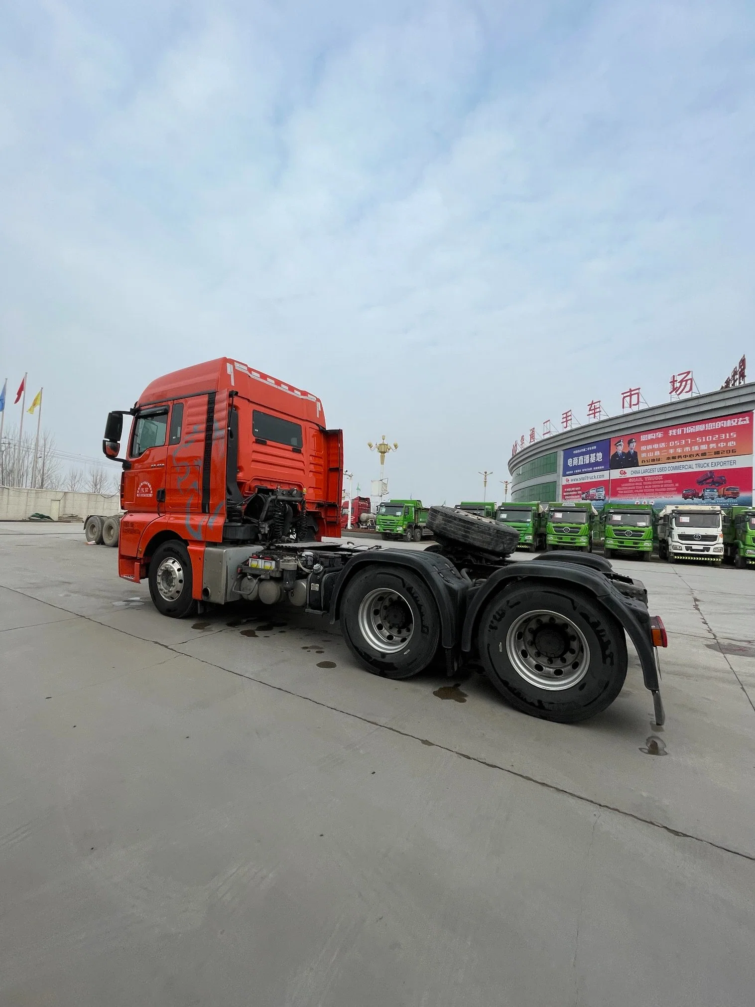 Brand New Sinotruk HOWO 371 420 Tractor Truck Sino FAW Tractor Head for Sale