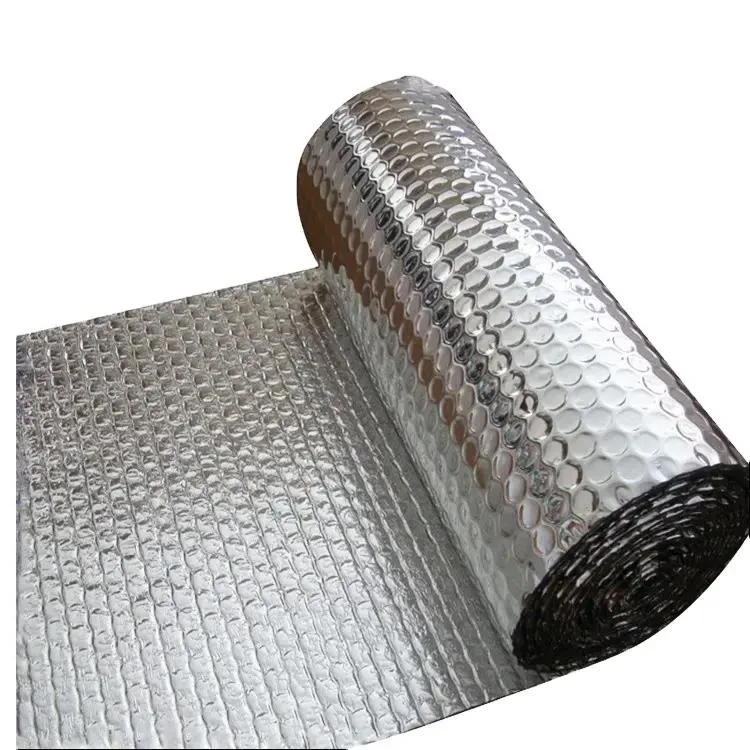 Lámina de aislamiento reflectiva térmica para techo tejido térmico aislado impermeable Rollo de aislamiento de envoltura de burbujas de aluminio