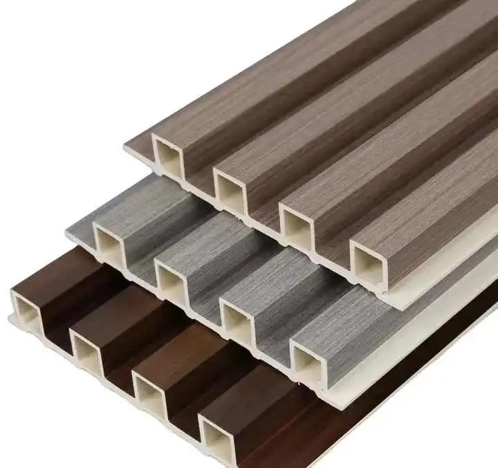 Precio de fábrica barato de madera grano PVC WPC paneles de pared para Decoración