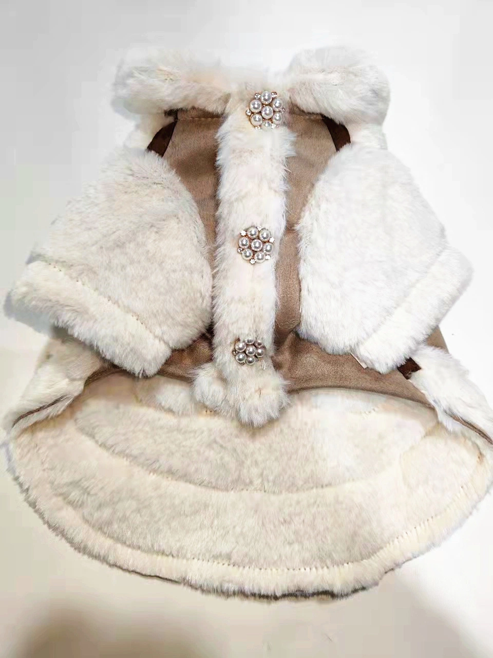 Luxury Winter Worm Pet Products Fashion Designer Winter Worm Dog Clothes Pet Accessories