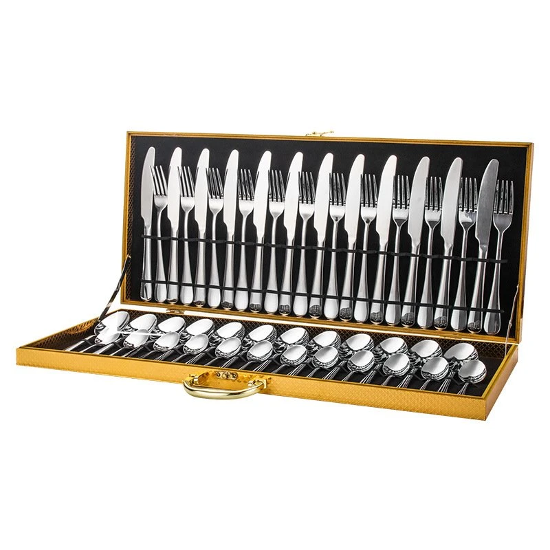 Small MOQ 16PCS, 24PCS Shiny Gold Plated Stainless Steel Cutlery Set with Wooden Case