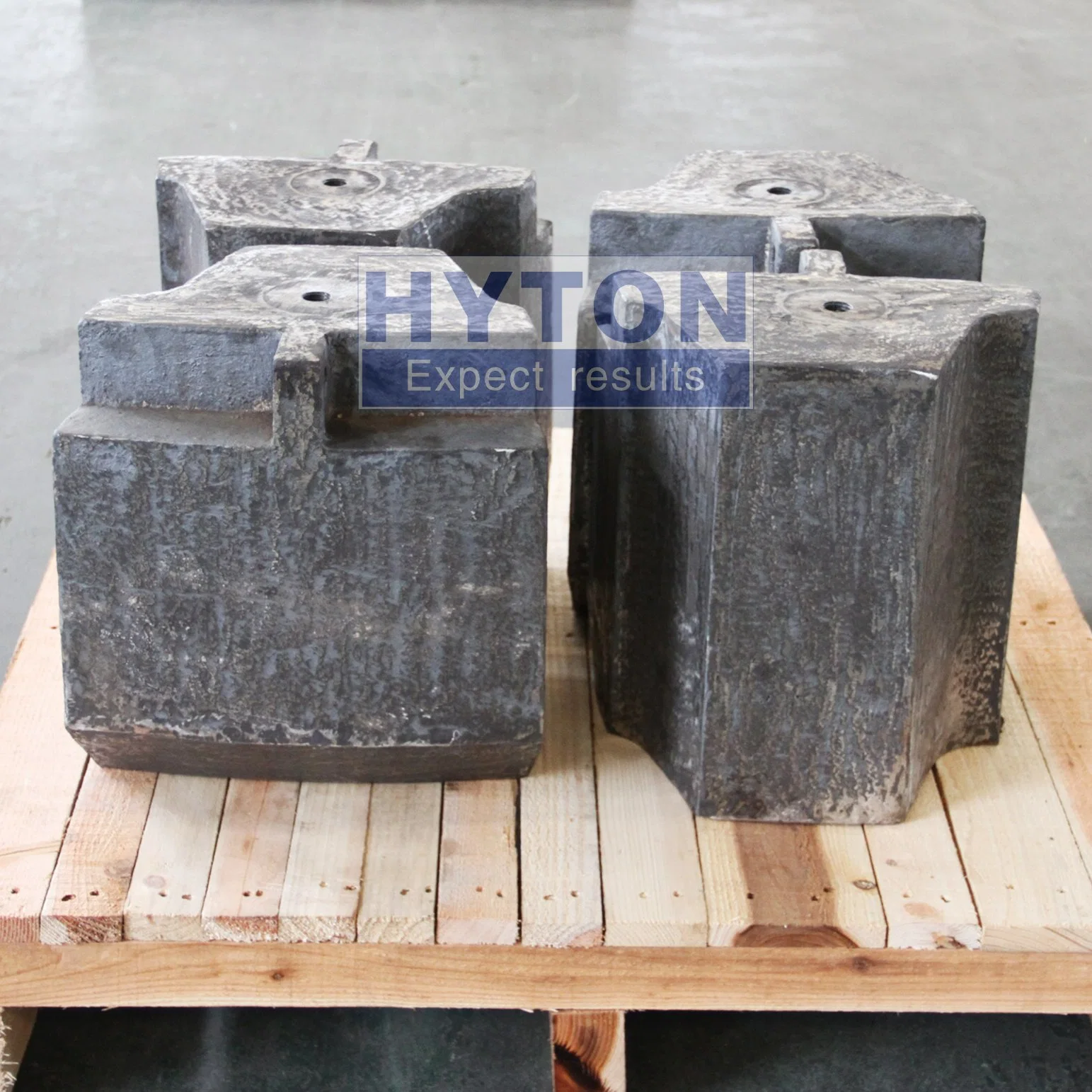 Vertical Shaft Impact Crusher Spare Parts High Chrome Alloy Steel Casting Parts TV85b. 3.1 Anvil for TV95