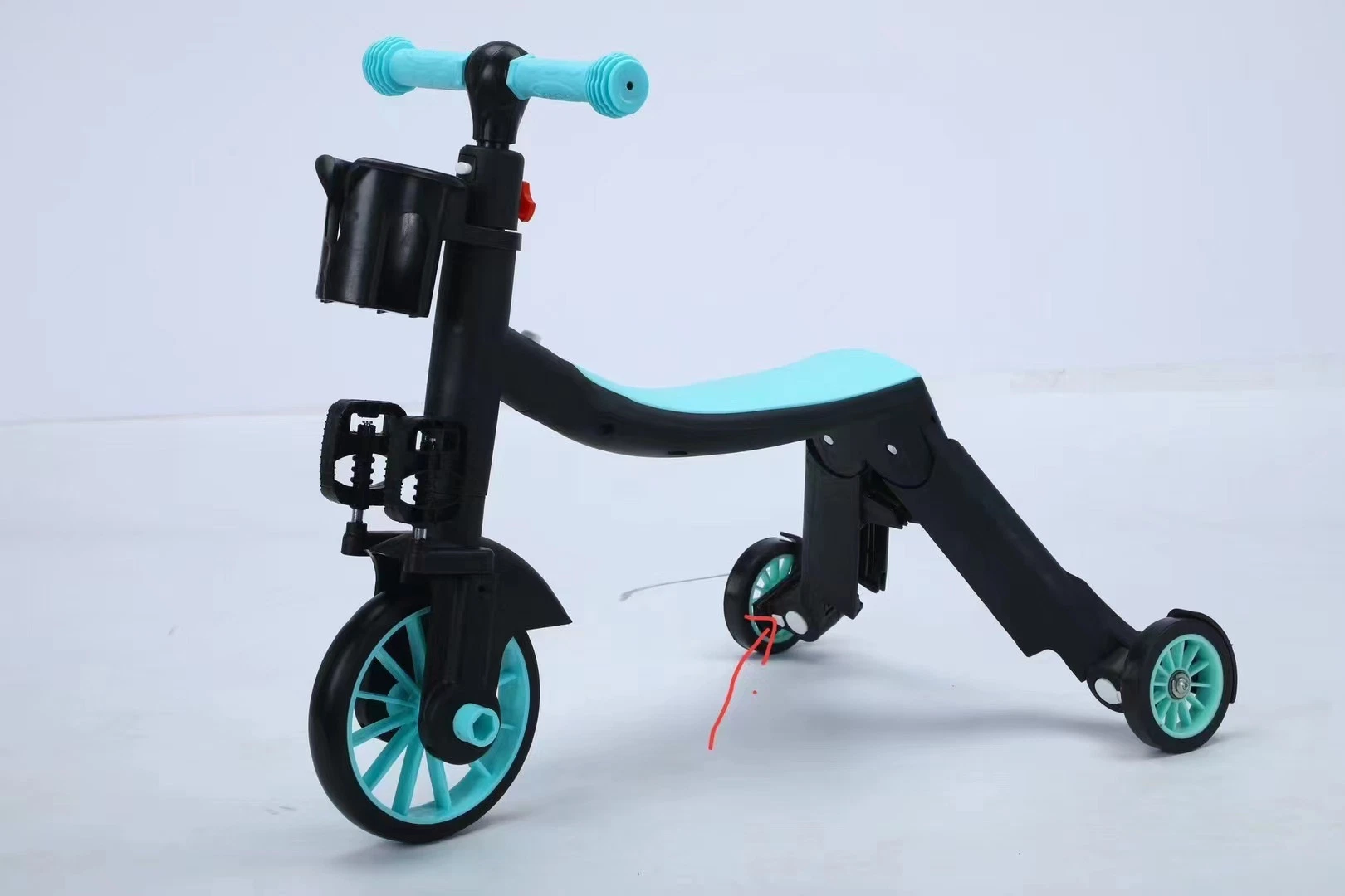 Multifunctional Deformation Balance Sliding Pedal Trike Children&prime; S Balance Car Scooter Three-Wheeled Baby Walking Car