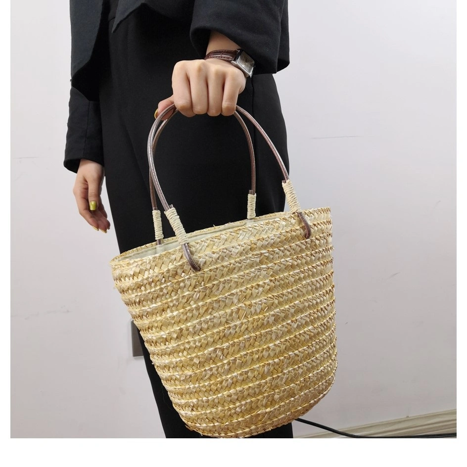 Women Rattan Handbag Straw Bag with Flower and PU Handle Esg16459