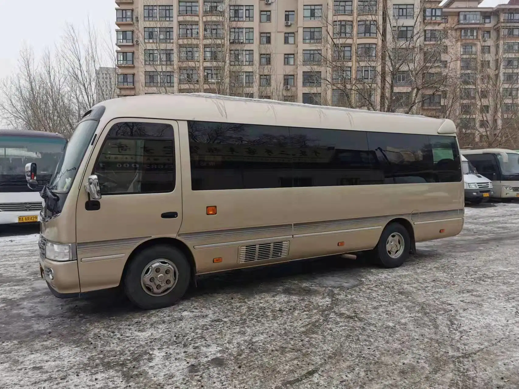 Usa Toyota Coaster Autobús de la ciudad de medio vehículo Original de segunda mano 30 asientos Bus