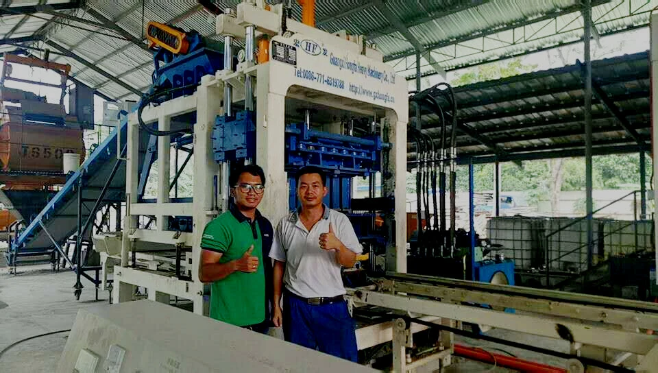 Full Automatic Concrete Cement Hollow Brick Block Making Machine Used Construction Machinery in Dubai