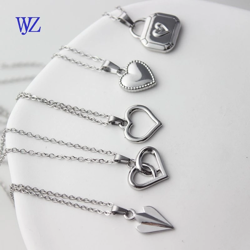 Hearts Jewelry Necklace with Stainless Steel Titanium Steell and Customized Logo