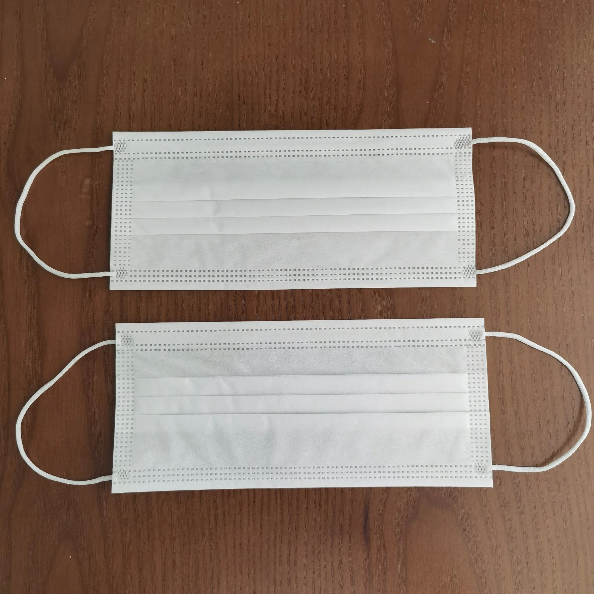 Disposable White Color 3-Ply Ear Loop Cleanroom Mask