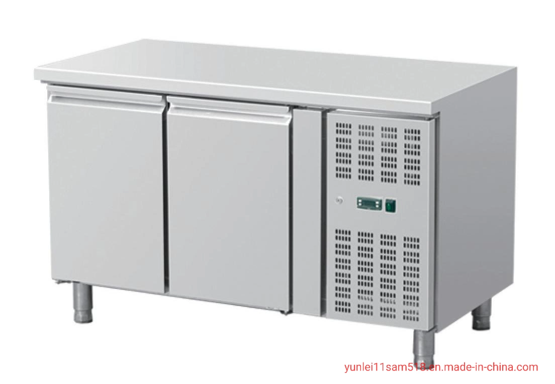 Yunlei-Commercial Kitchen Equipment 3 Doors Undercounter Chiller Salad Display Counter