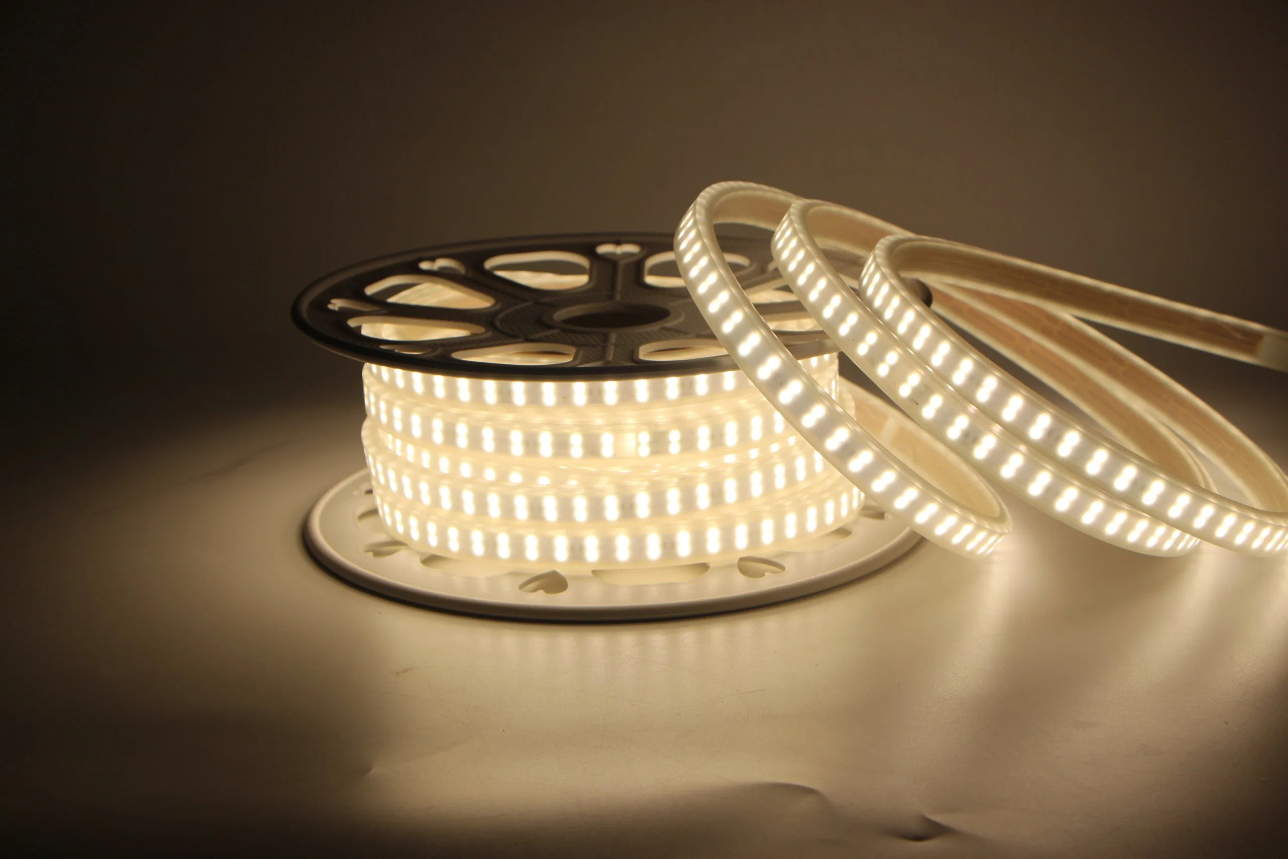 Simple Self Glow Safelight of LED Strip with Linkable Design for Construction Site Lighting