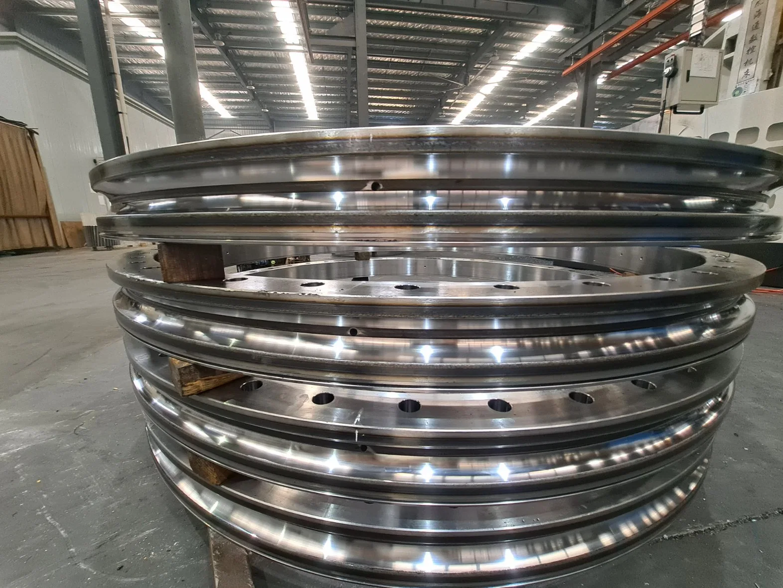 Customized Hot Rolled Rings Forging Stainless Steel 42CrMo 50mn