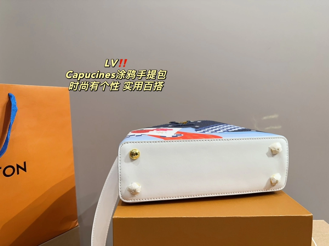 Wholesale Luxury Replicas Bags Designer Leather Louis Christmas Handbags Online Store AAA Distributors