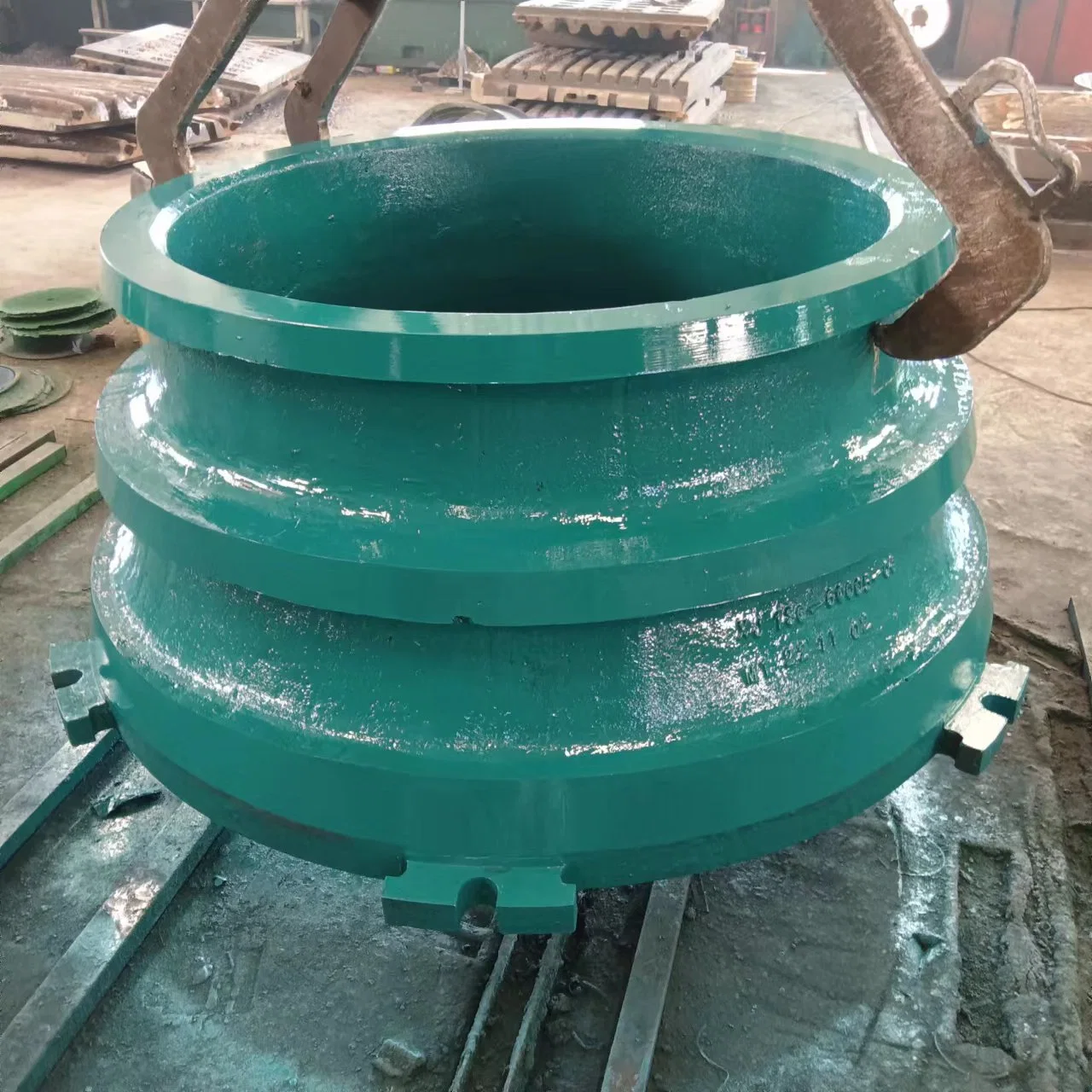 for Ore Mining for Crusher Machine Mantle Concave Liners Gp200 Gp200s Cone Crusher Parts