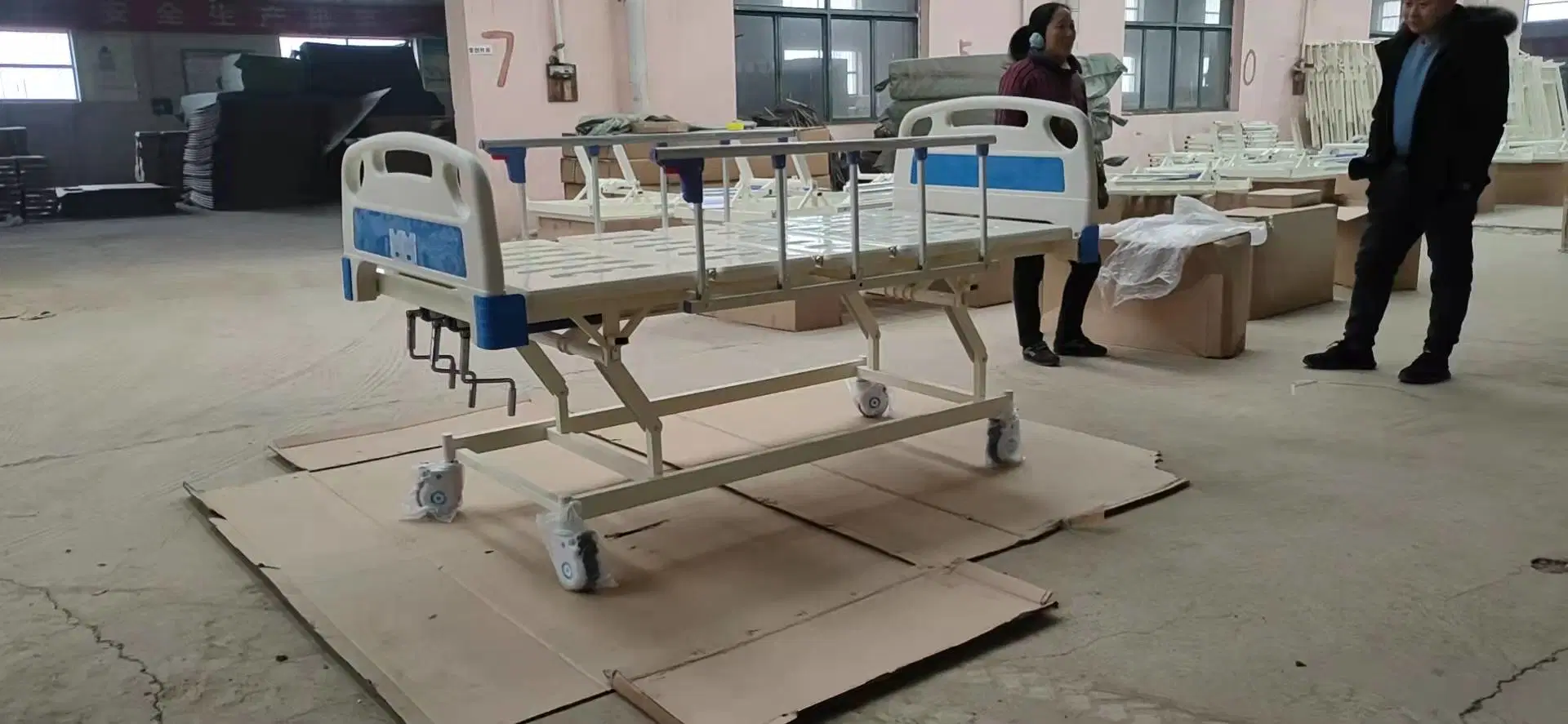 Hospital Bed Folding Patient Elderly Home Care Beds Nursing Medical Products Hot