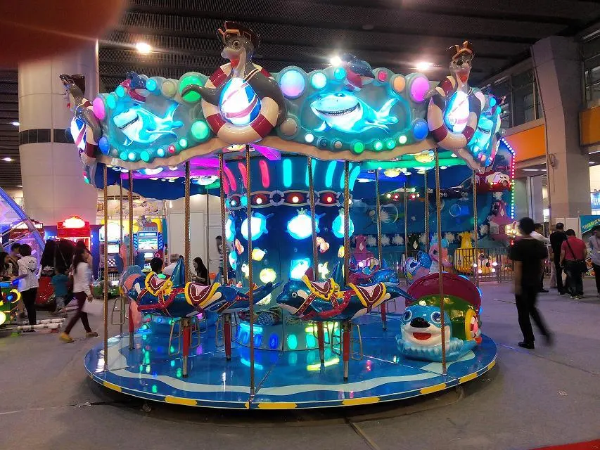 24seats Merry Go Round Rotary Swing Rides Karussell Unterhaltungsstil Fiberglas Karussell Fahrten