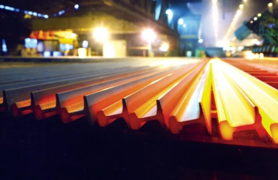 Complete in Specifications Quality and Quantity Assured 6m 8m 12m 12.5m Hot Rolled Light Rai L Railway Track Steel