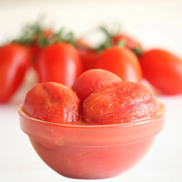 Tomate pelado inteiro em conserva de alta qualidade na pasta de tomate Embalagem de estanho