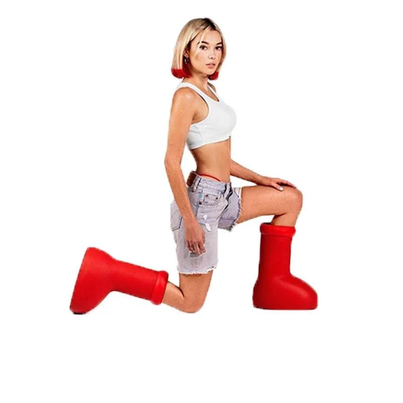 Hot Sale gros femmes étanche Big Red Cartoon Bottes Hommes Femmes personnalisé de nouvelle conception d'Astro Boy Big Red Boots