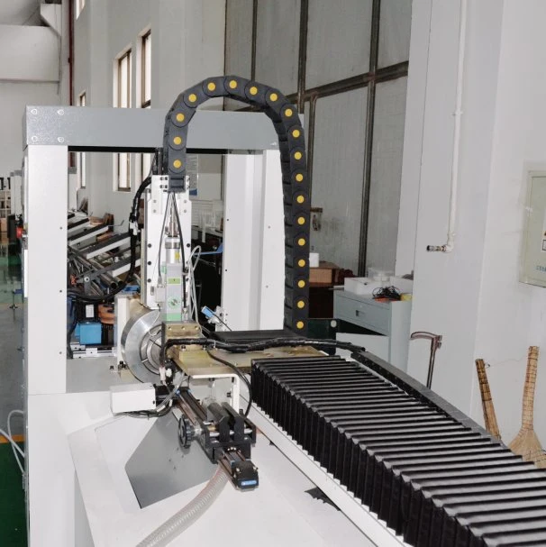 1000W-3000W Китай с ЧПУ на заводе лазерного резки металла машина для круглых/квадратную трубу трубы