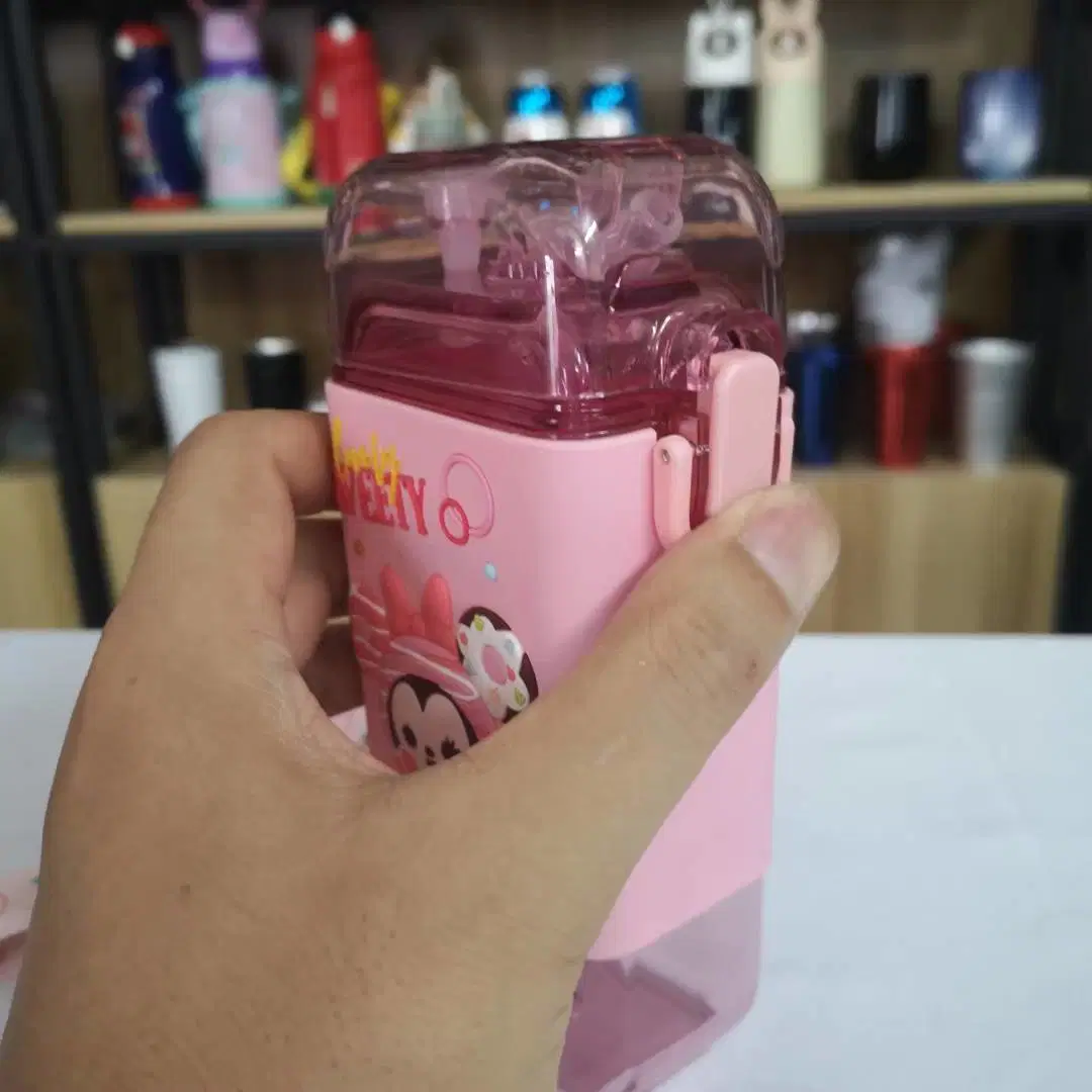 Venta caliente Leak-Proof diseño creativo sin BPA Kids Botella de agua de plástico con la paja