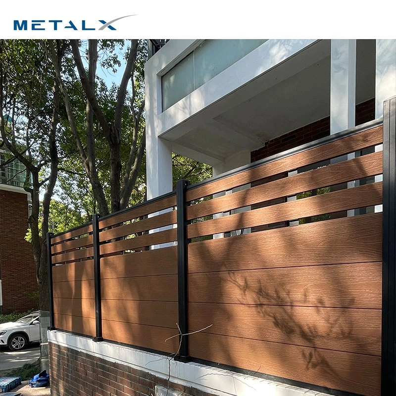Estrutura de alumínio composto para exteriores de 6 pés, com vedação de parede, plástico de madeira Painéis decorativos de jardim baratos de fence