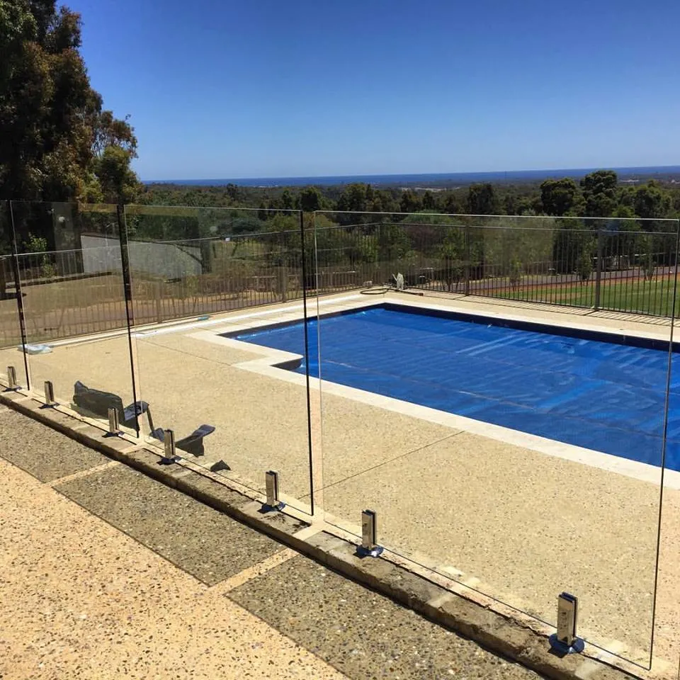 Caja de seguridad y el precio bajo de acero inoxidable grifos Cristal balaustrada de vidrio sin cerco para piscina