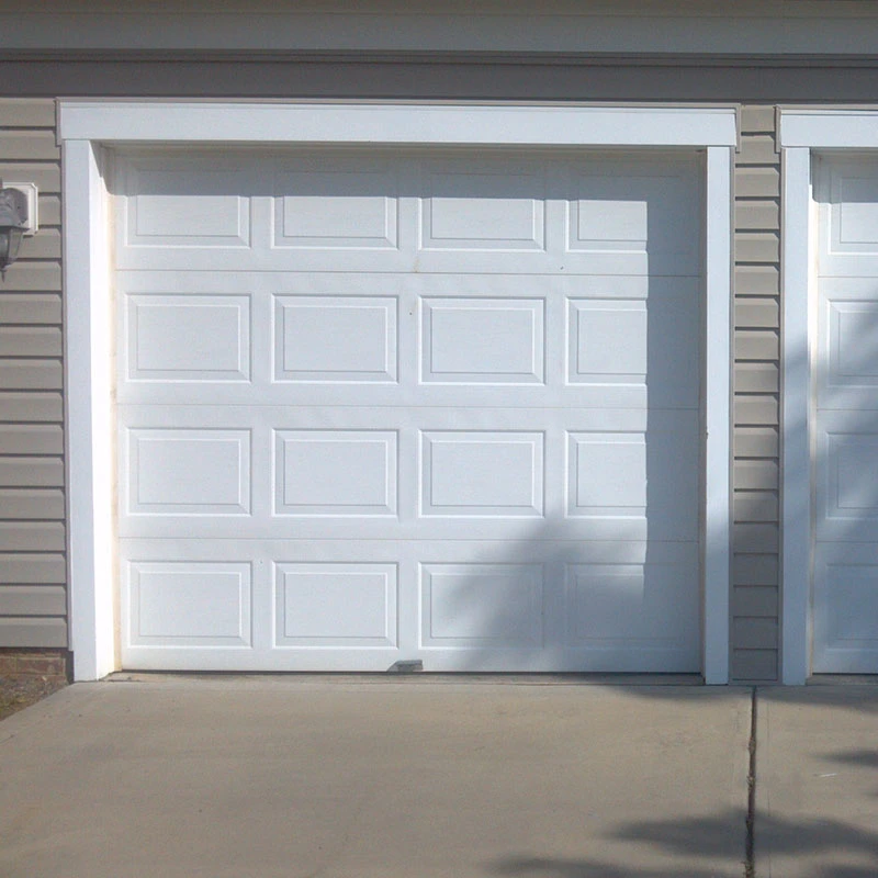 Portas de garagem em madeira com porta para peões porta seccional
