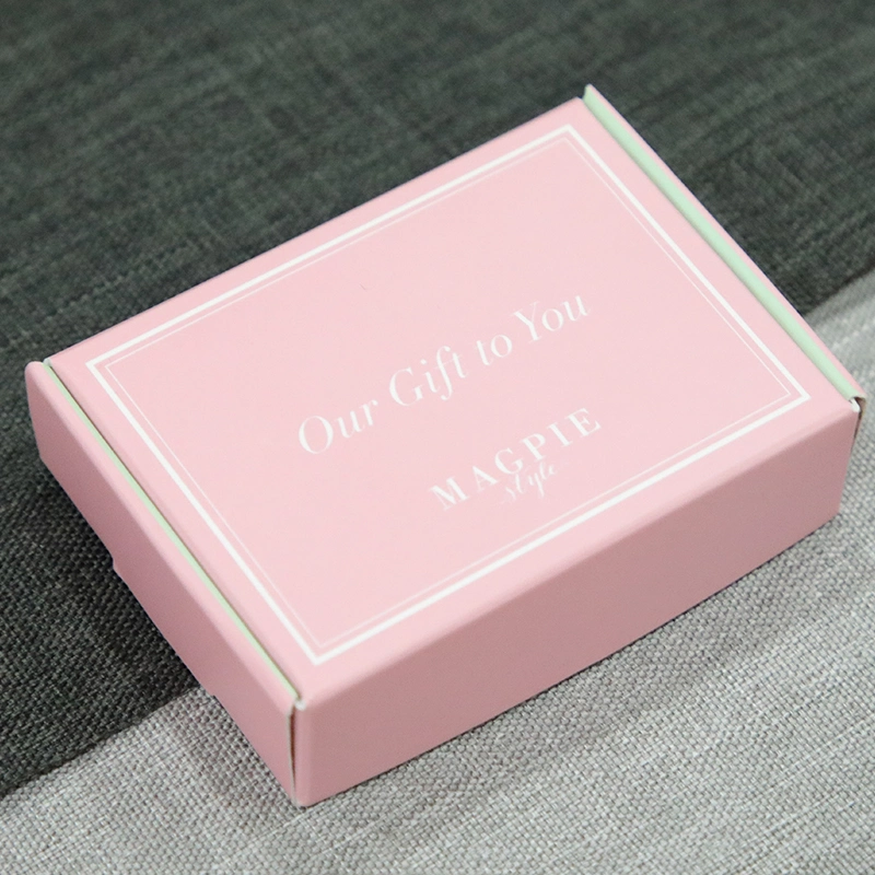 Caixa de dobragem de oferta personalizada para OEM Factory Eco Friendly Shipping Embalagem de caixa de correio de papel com logótipo