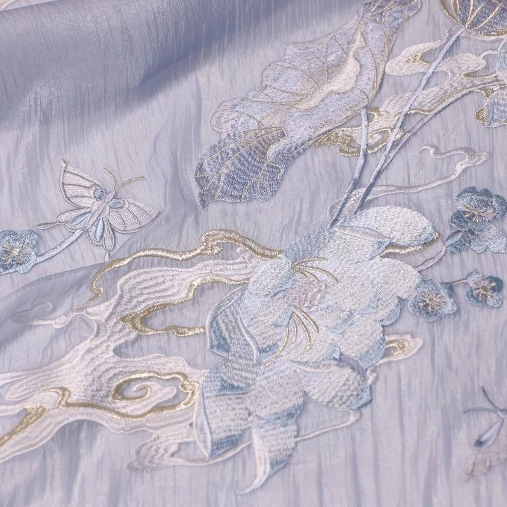 2023 Оптовая Осенняя классическая золотисто-шелковая ткань Brocade Jacquard Для женской одежды