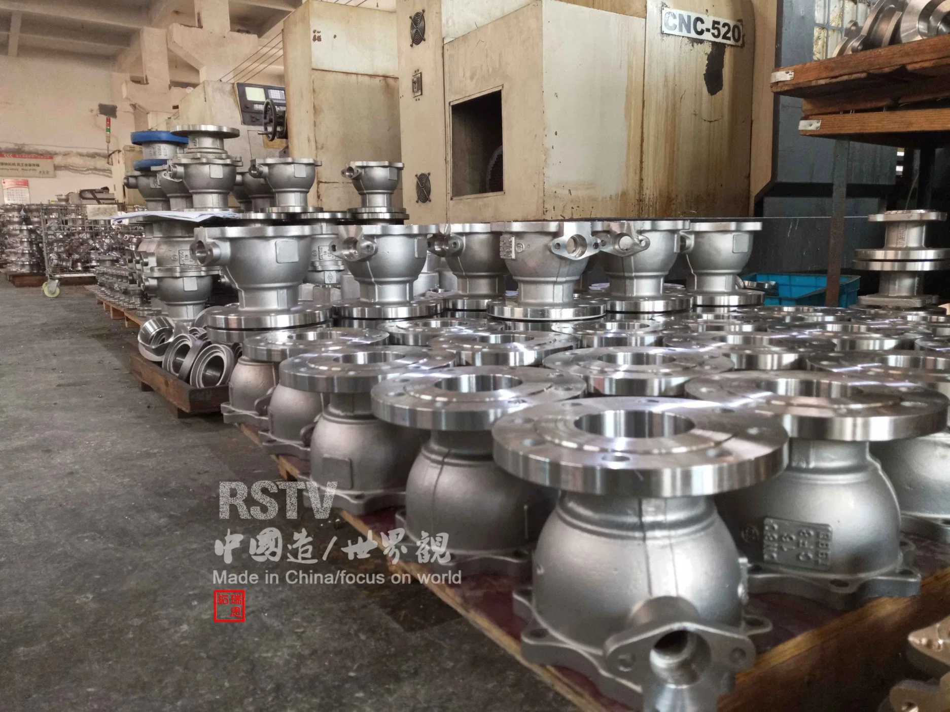 2PC Flange End Ball Valve, DIN Standard Pn16, with High Platform, Stainless Steel 304/316/Wcb Material. 2205 Is Workable, High quality/High cost performance , Good Looking