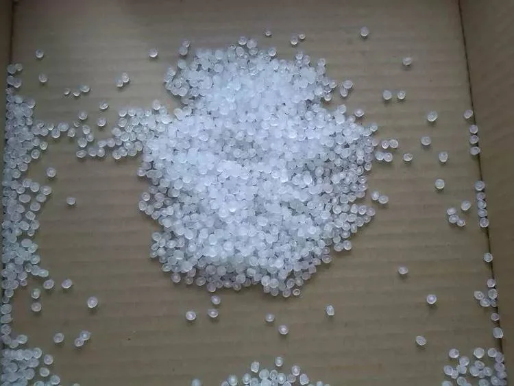 White High-Quality PP Plastic Particles Are Applied to The Automobile Industry