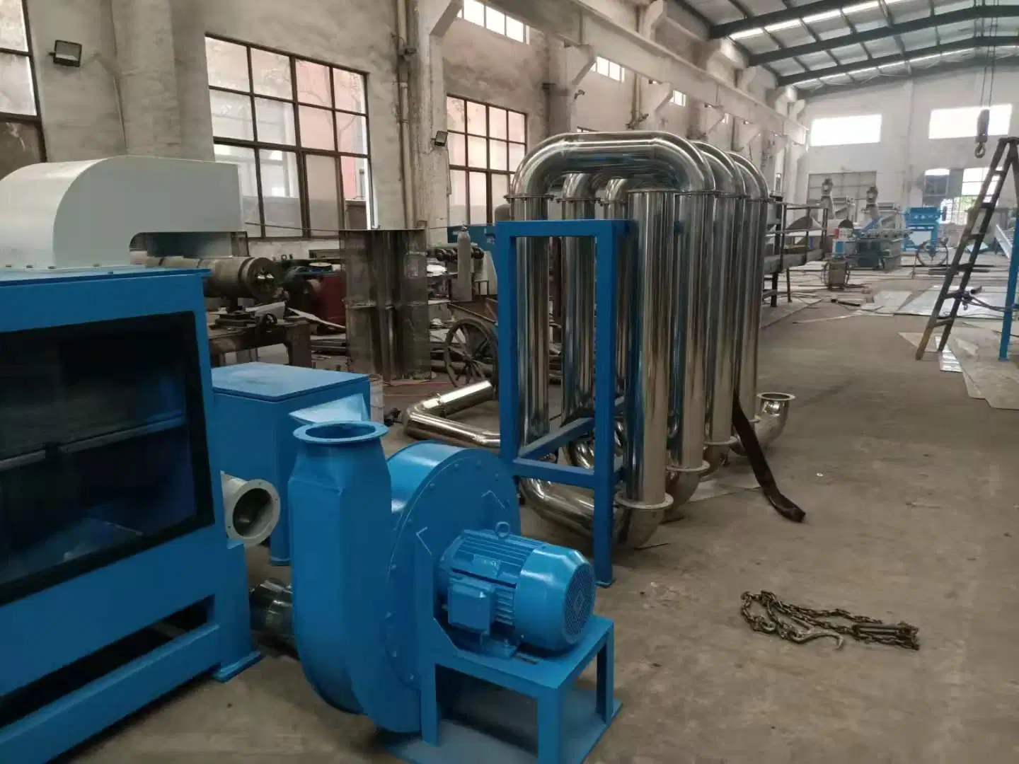 La trituración de residuos de plástico y lavadora/ Línea de producción de hojuelas PET