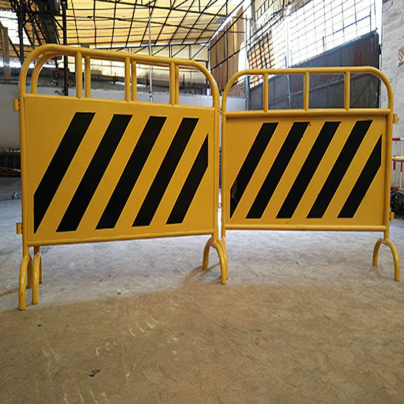 RSs-sb076 Steel traffic and crowd control barricades