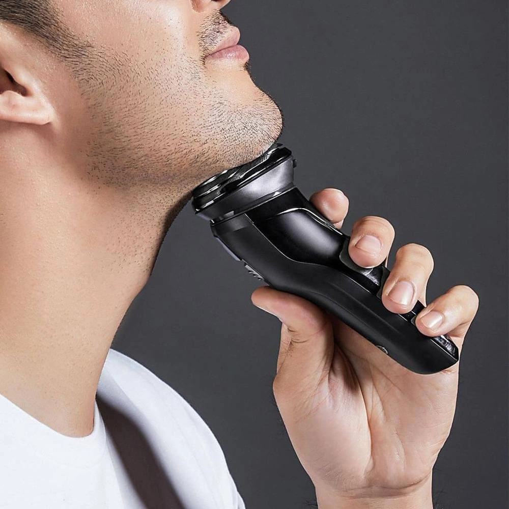 Hot Sale 3D Triple Blade Electric Shaver Smart Fast Charging Floating Razor Facial Hair Trimmer for Men