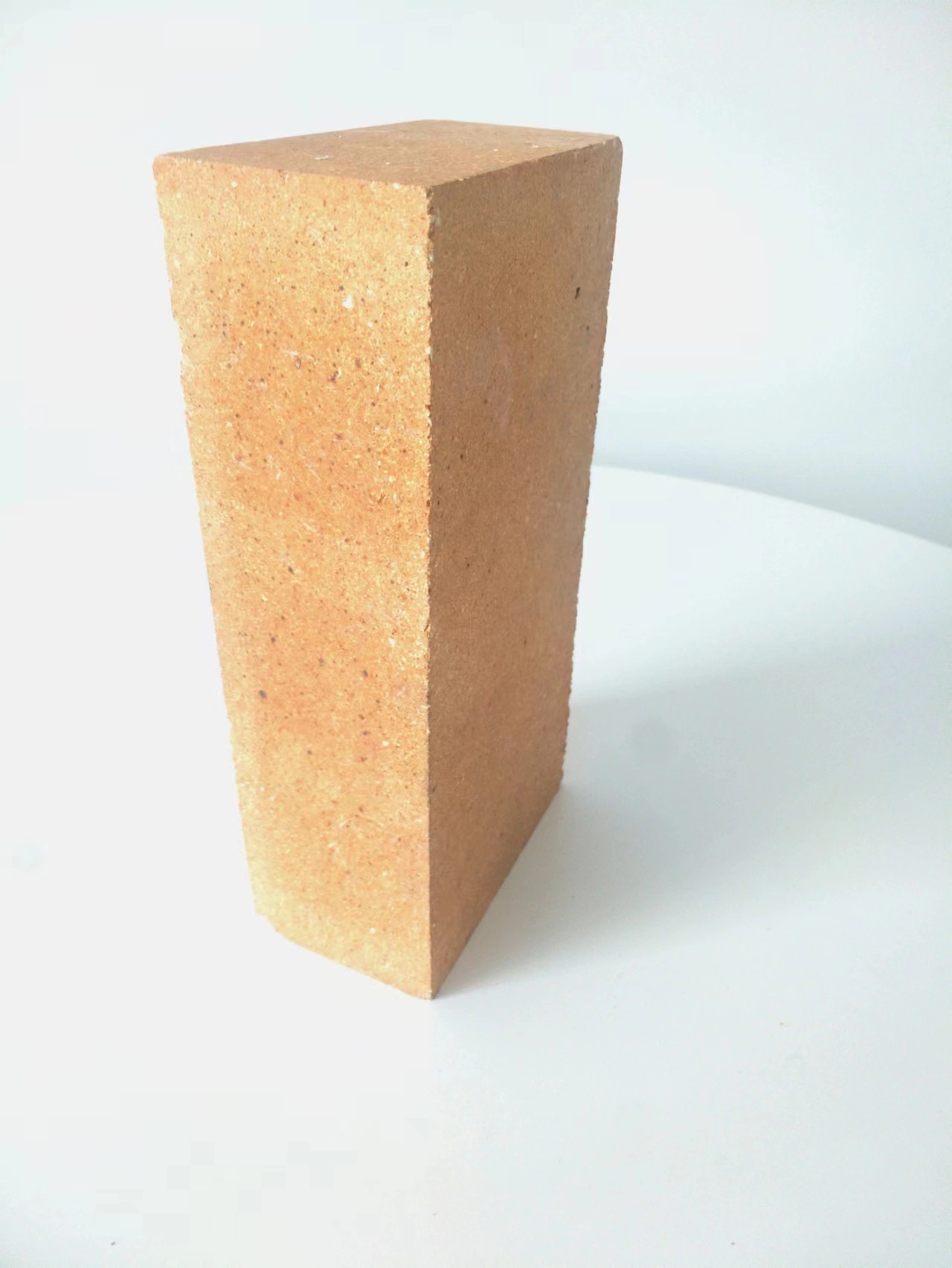 Zibo Hitech Refractory Standard Low Porosity Fireclay Bricks for Heating Furnace