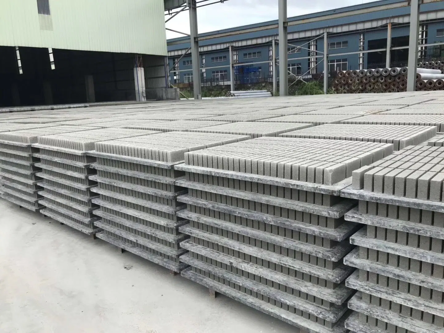 Used to Hollow Block Making PVC Plastic Pallet, Gmt Pallet for Concrete Block Machine