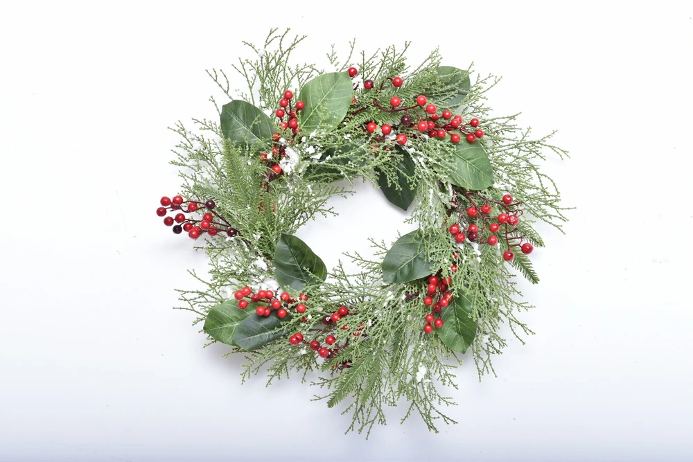 30cm Decorative Christmas Wreath with Red Berries and Pinecone Mixed