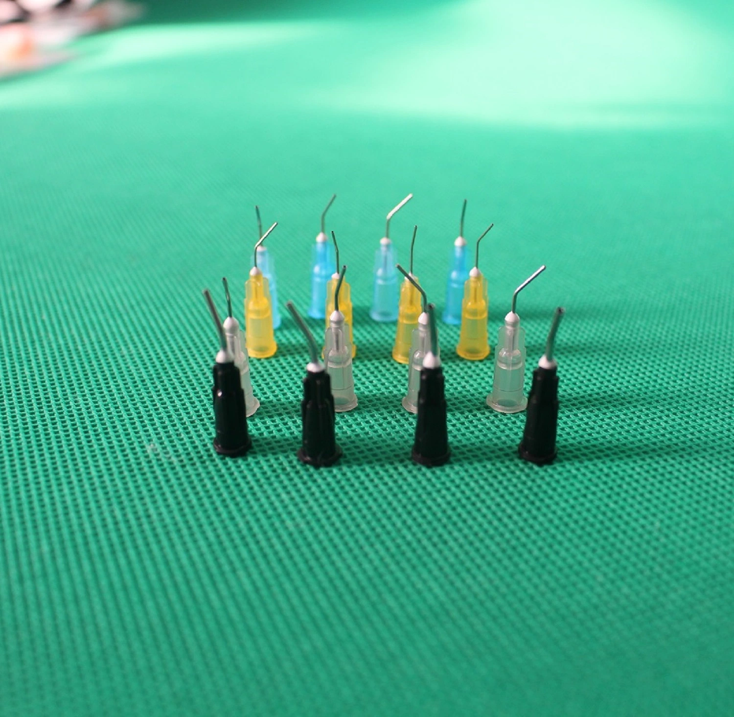 Disposable Dental Pre-Bent Needle Tips