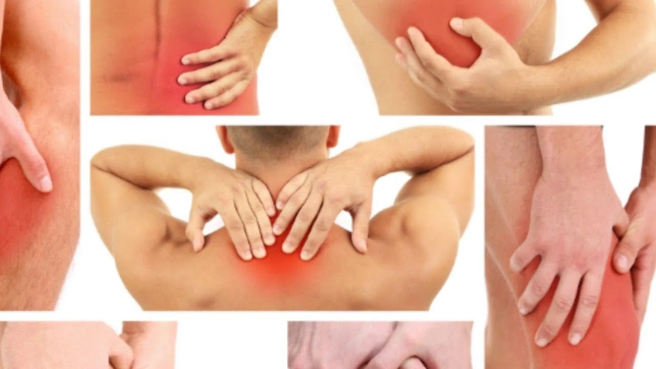 معدات المعالجة الفيزيائية بالليزر Pain 4 من الفئة 4 ذات كثافة عالية 810 نانومتر/980 نانومتر/1064 نانومتر جهاز الليزر لعلاج الألم والعلاج الطبيعي