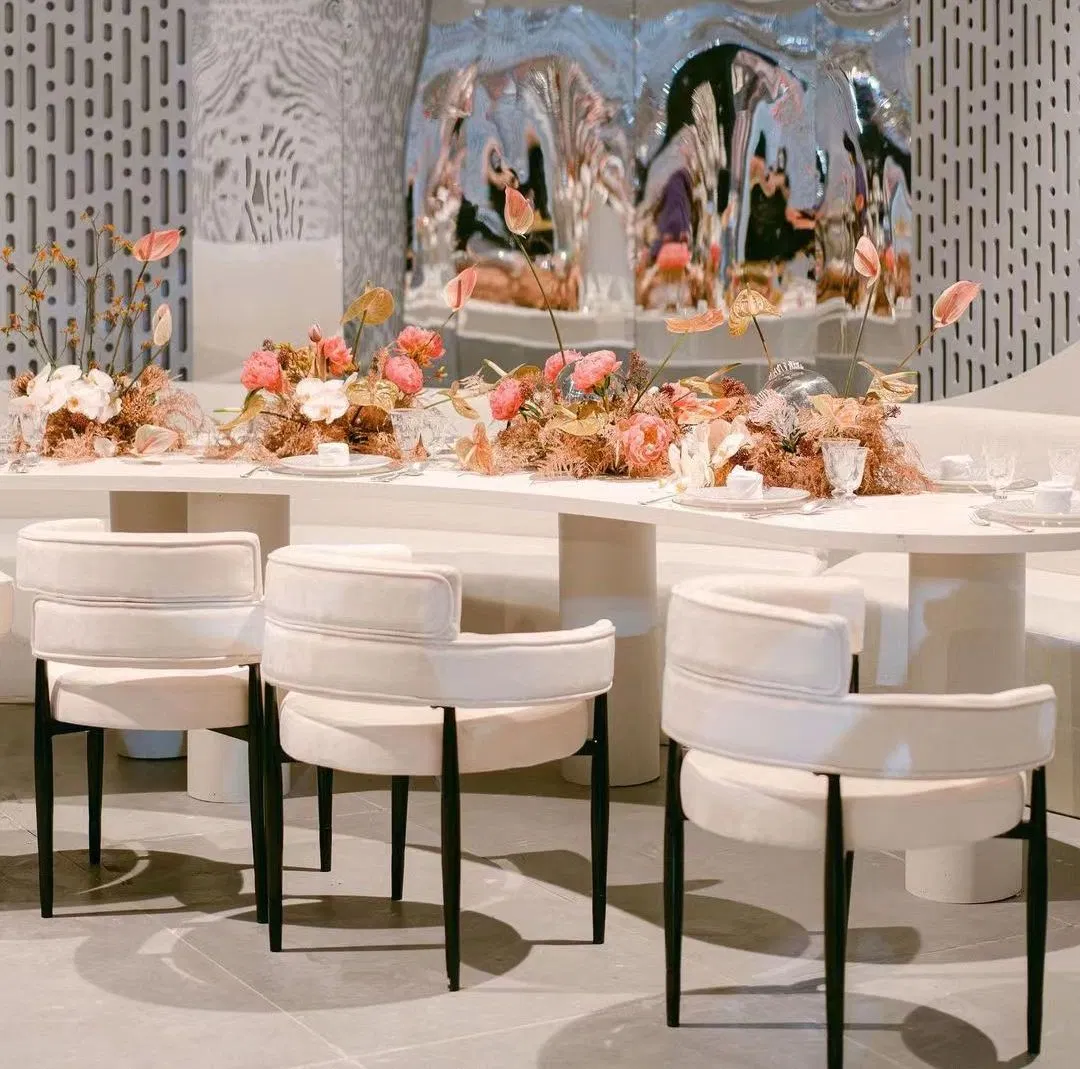 Новый дизайн Банкетный стул Белая овцеобразная Свадебная столовая стул С бархатной тканью для отеля