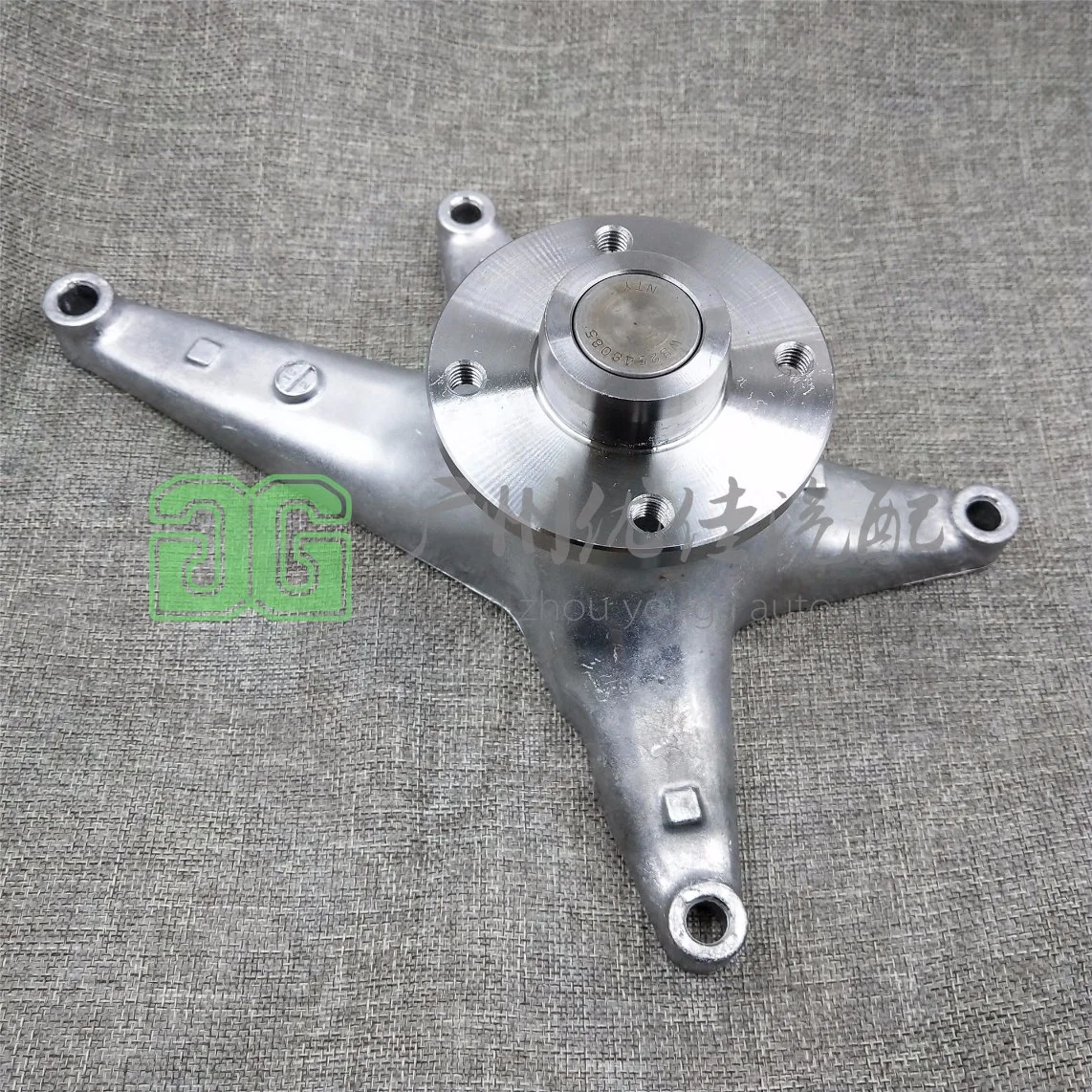 16380-38010 High Quality Auto Engine Water Pump Bracket for Toyota Land Cruiser