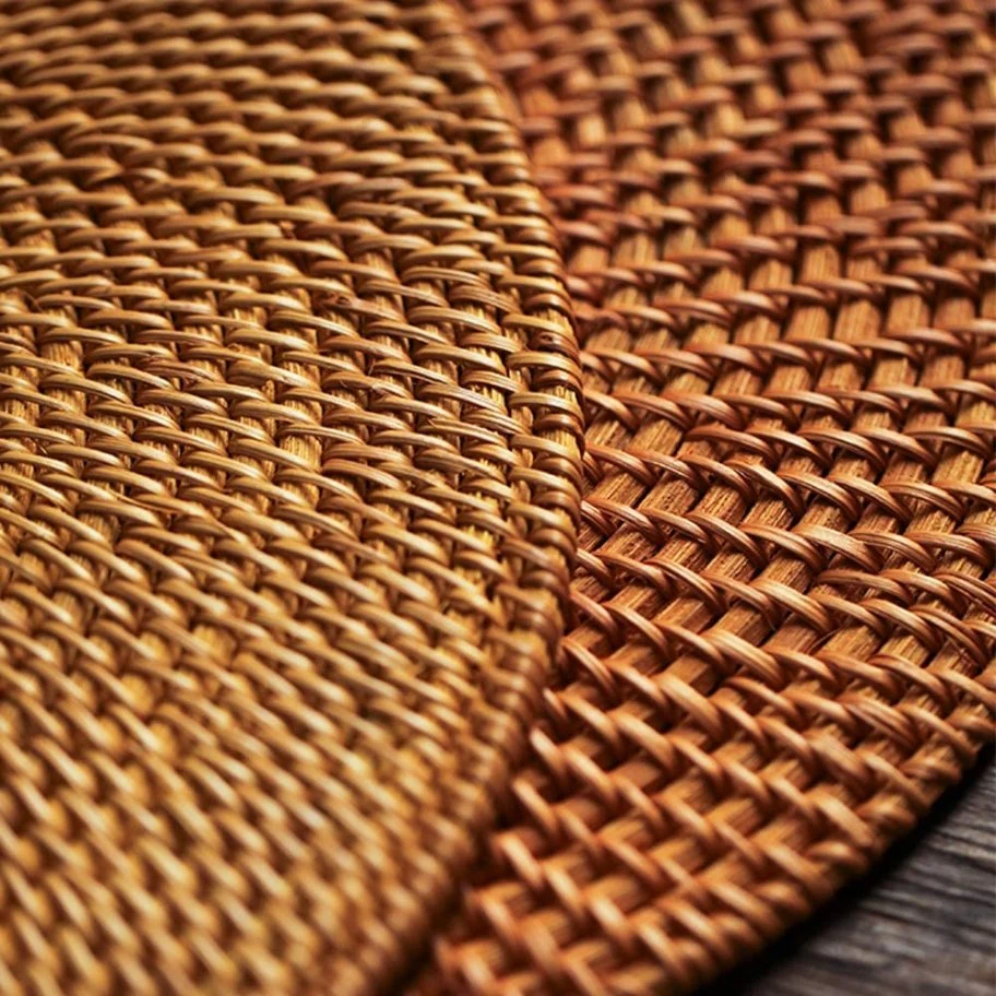 Natural Hand Woven Rattan Placemats for Dining Table, Decorative Heat Resistant Mats for Kitchen Coutertops, Round Diameter 35cm