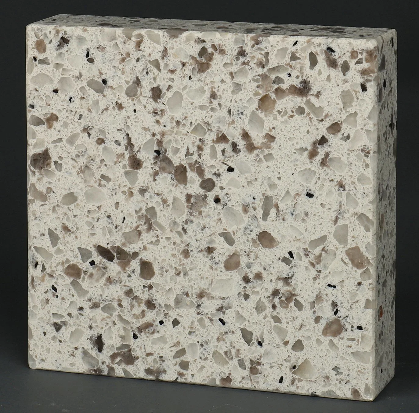 Polished Engineered Quartz Stone Granite for Kitchen Countertop/Vanity Top/Worktop/Benchtop