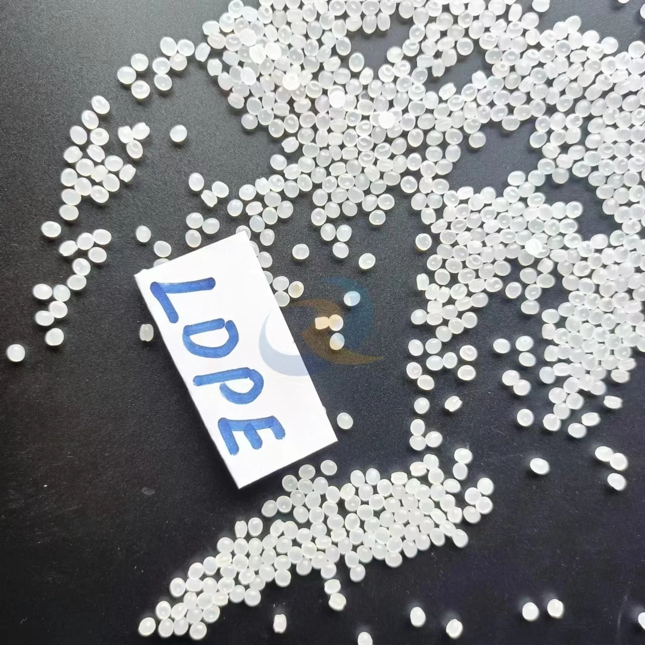 HDPE PE 100 Black Color Granules/Sale HDPE Resin Plastic Raw Material Granules HDPE for Plastic Pipe