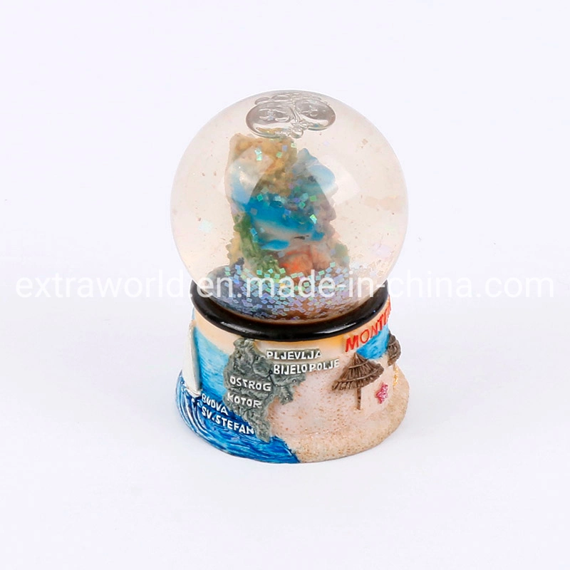 Venta caliente Decoracion Snow Globe de resina artesanal Montenegro Bola de agua de recuerdos turísticos