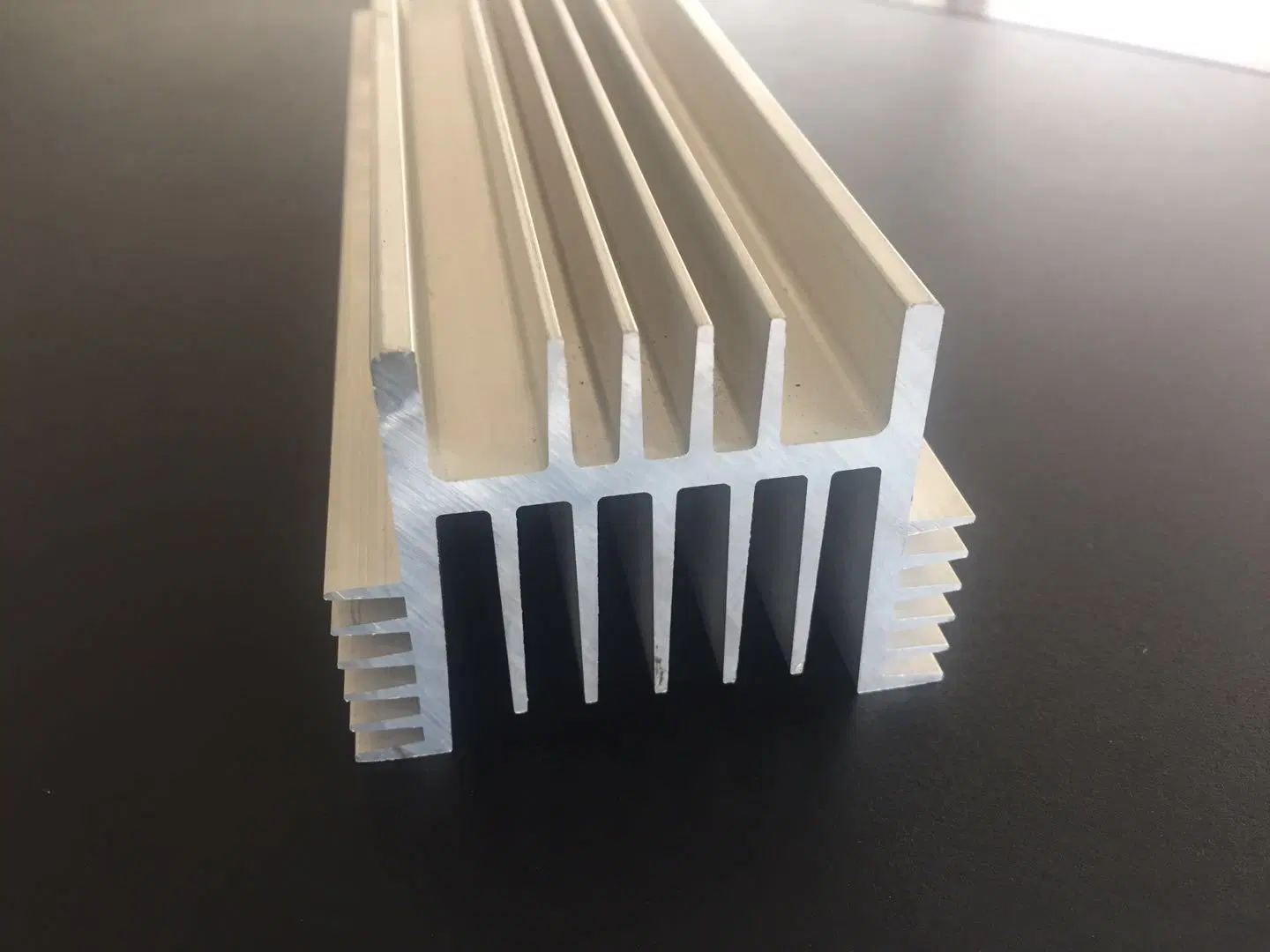 Extrusión de Aluminio de disipador de calor LED