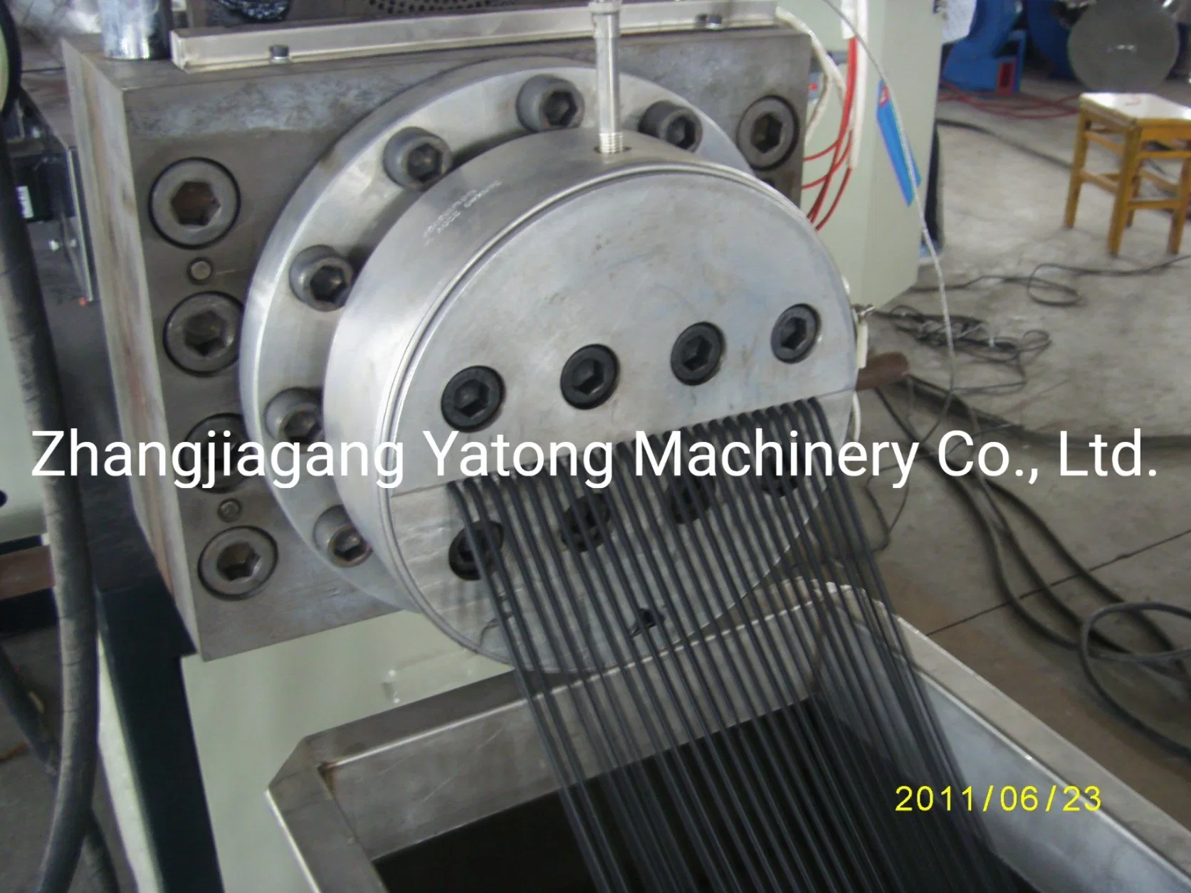 Yatong Pet PP PE Flakes Recycling Plastic Processing Machinery / Plastic Extrusion Equipment