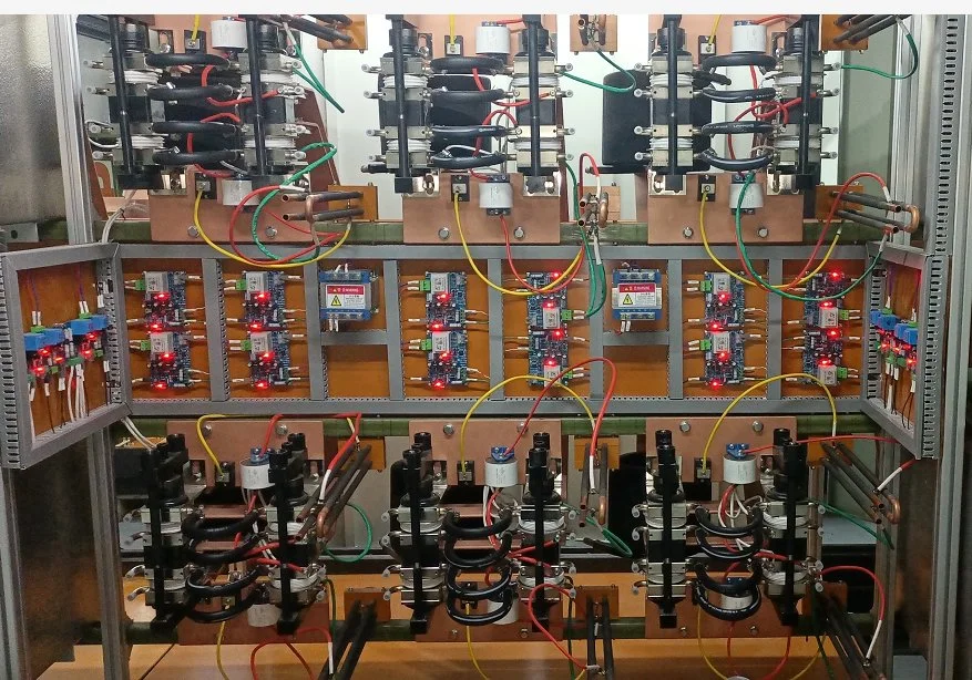 El equipo de inducción eléctrica aps para fundir chatarra