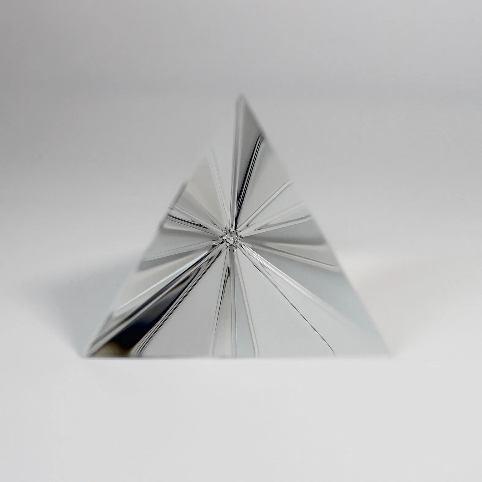 Original Factory Hot Selling Optical Glass K9 Triangular Pyramid Prism