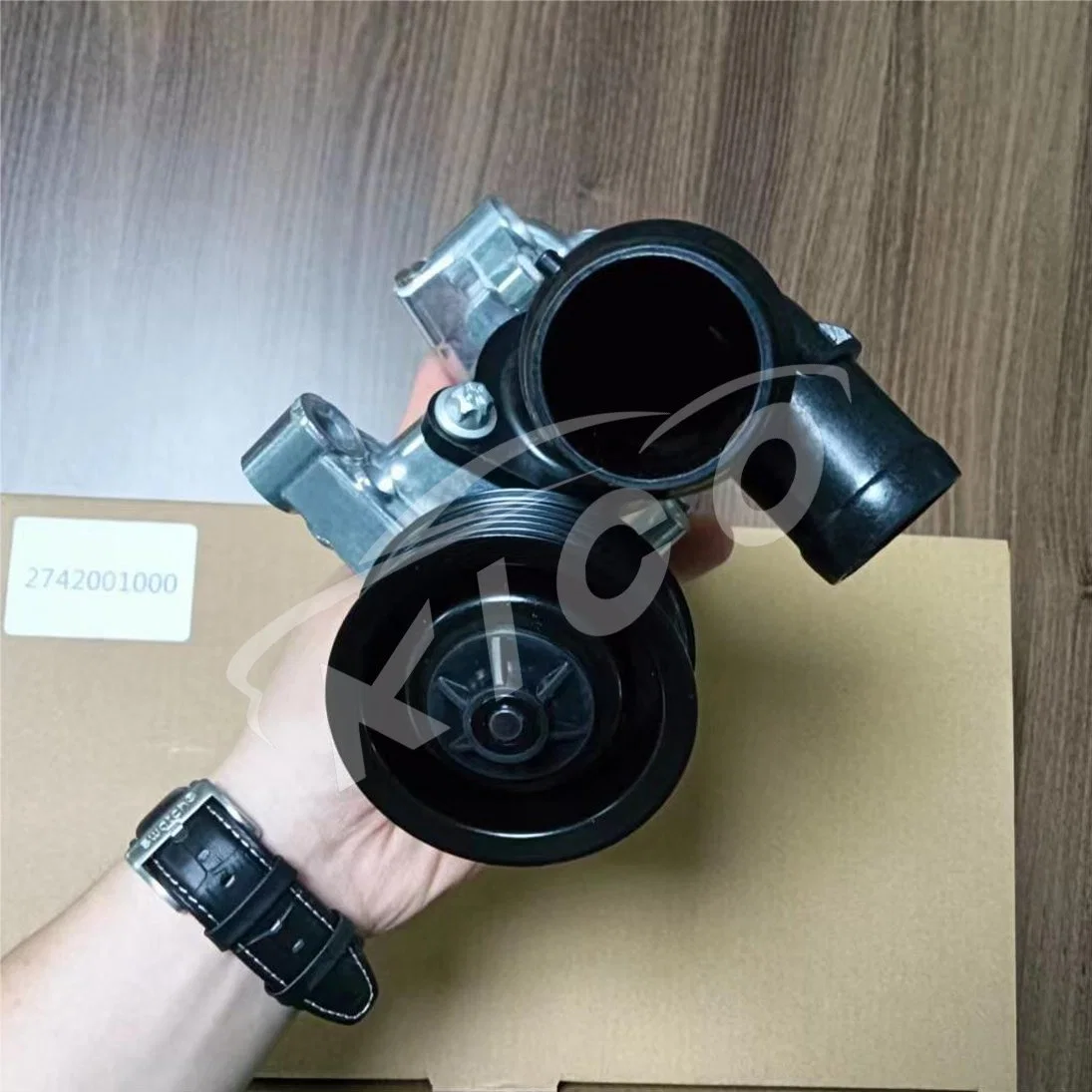 OE A2742001000 A2742000907 Manufacture of Auto Mechanical Water Pump for Mercedes Car Cooling System